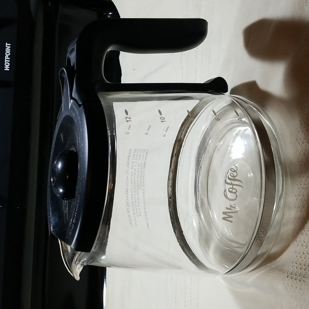 Mr. Coffee Pot with lid SETB10
